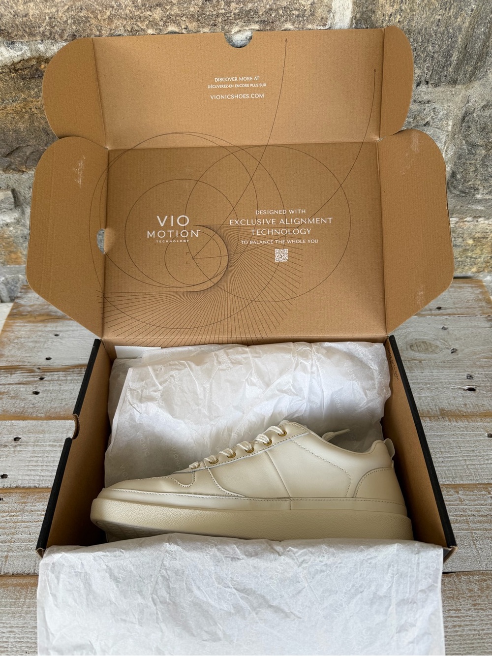 Vionic Elise Women's Leather Casual Comfort Sneakers-NWT - Picture 6 of 7